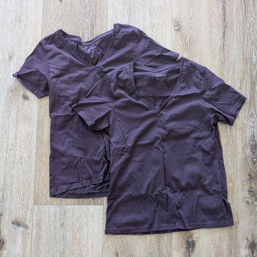 Pact Women's Plum Softspun V-Neck Tee S (set of 2)